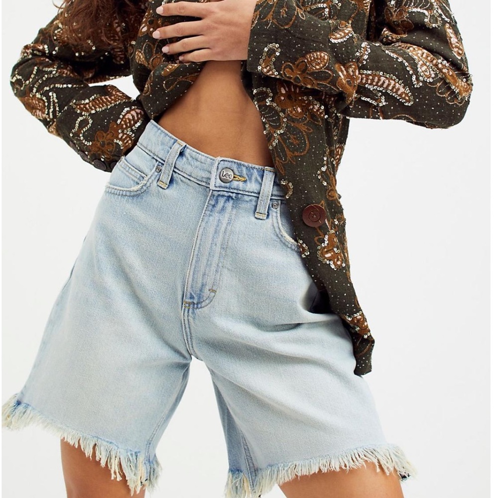 Free People/Lee High Rise dad shorts, size 24. only worn once!